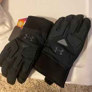 Under Armour gloves